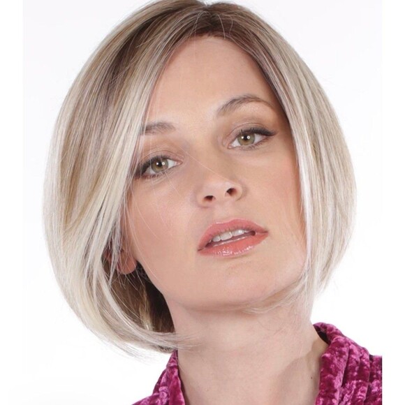 Belle tress Handtied Bellísima Wig in color Chocolate with Caramel New
